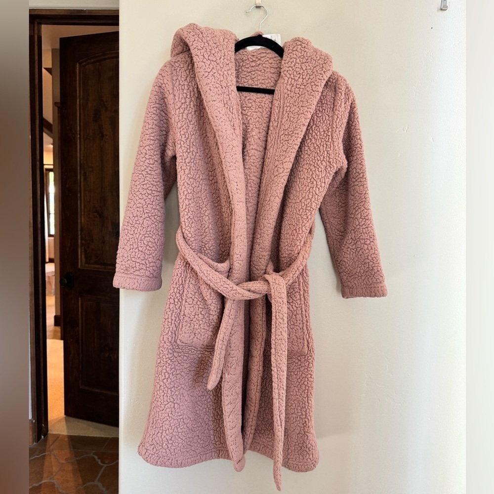 Pottery Barn Teen Sherpa Hooded Robe XS/S | Cozy Plush Teddy Lounge Pink